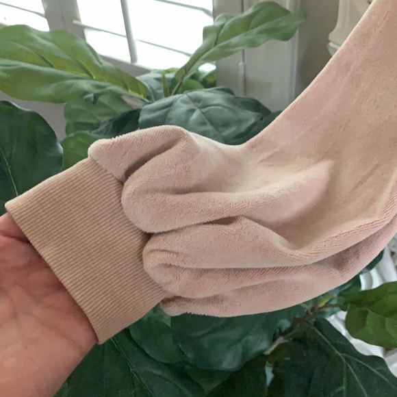 Blush Balloon Sleeve Sweatshirt - Picture 3 of 9